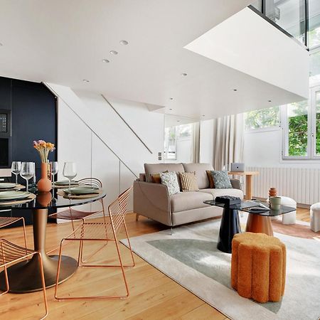 パリAmazing Loft 2Br - Eiffel Towerアパートメント エクステリア 写真